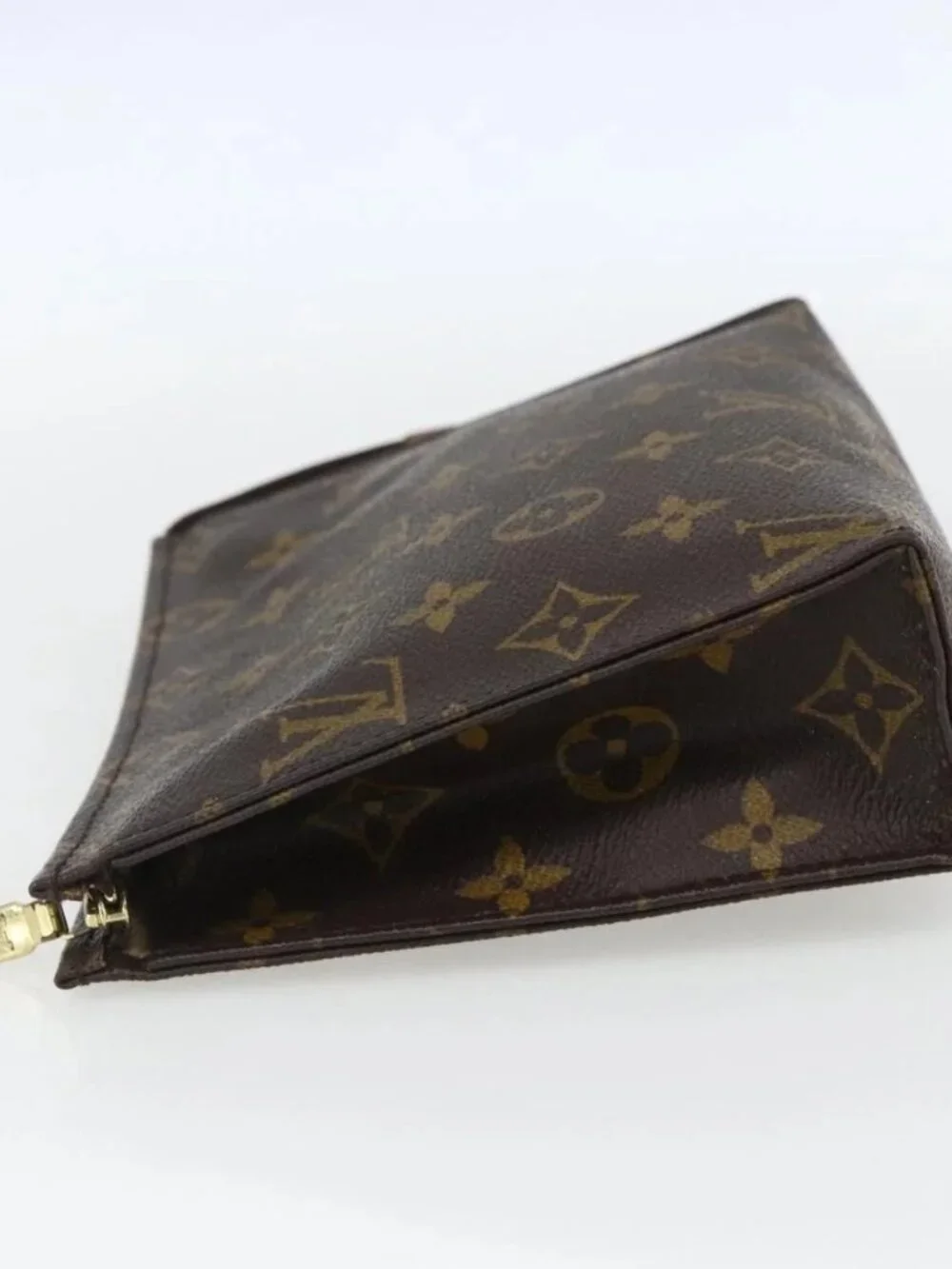 LOUIS VUITTON Monogram Poche Toilette 19 Pouch M47544 LV Auth 170581